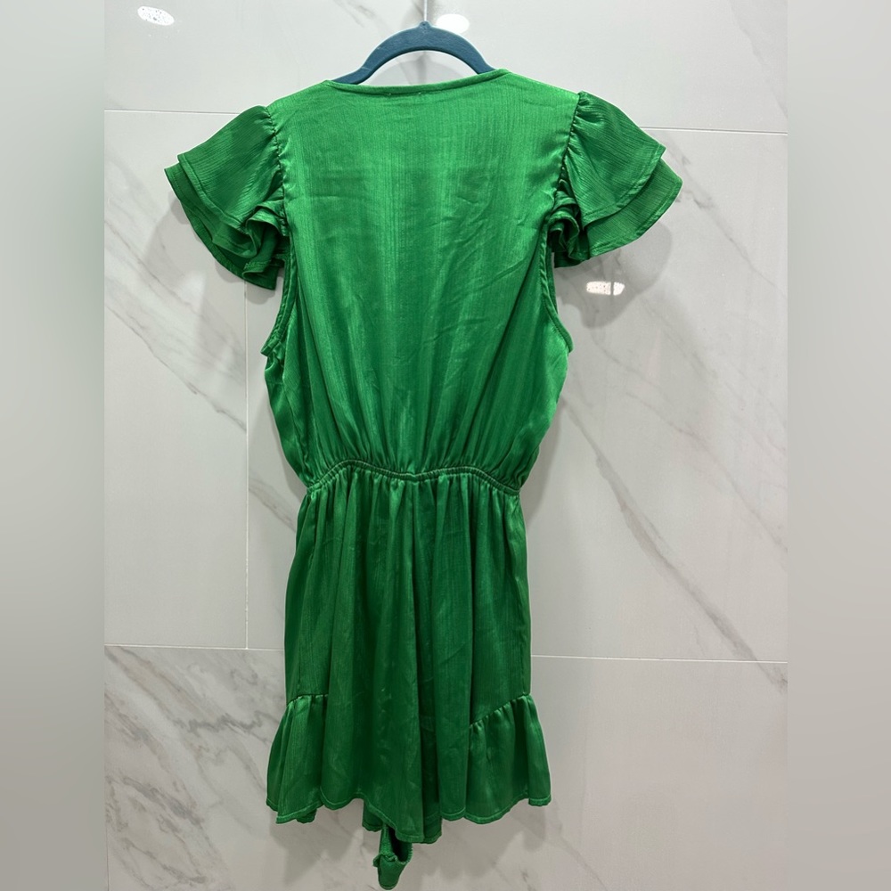Romper - Picture 2 of 4